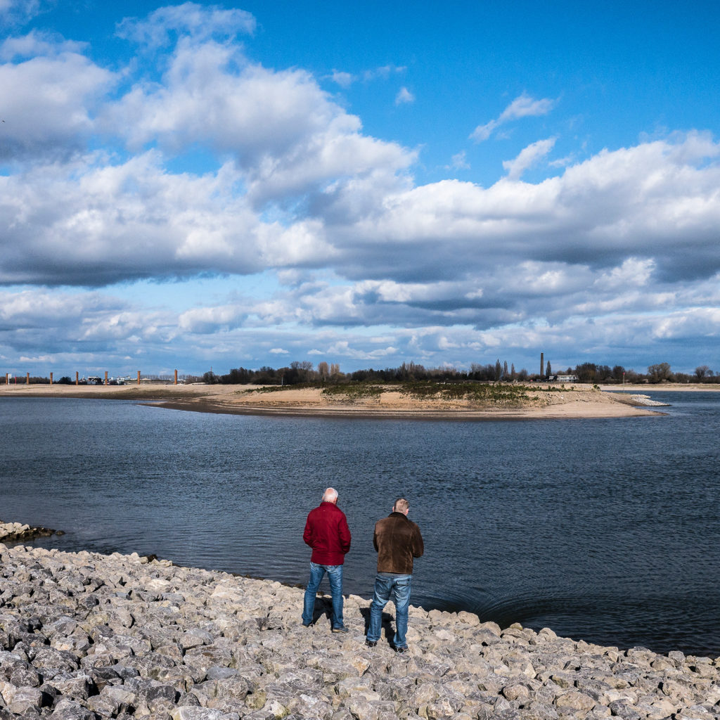 New landscapes along the "spiegelwaal," a new channel created to lessen flooding at the river bend where Nijmegen and Lent sit. (Photo by Joris van Gennip/The GroundTruth Project)