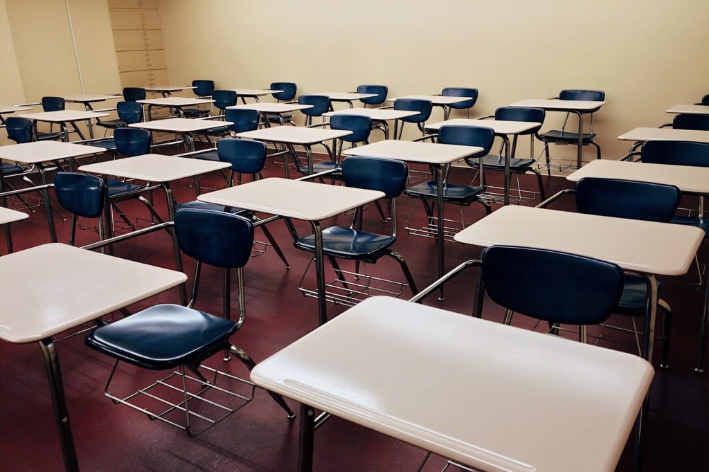 A dueling campaign to influence science teachers' approach to teaching climate change highlights how classrooms have emerged as a battleground in the American political war over climate change. (Pixabay)