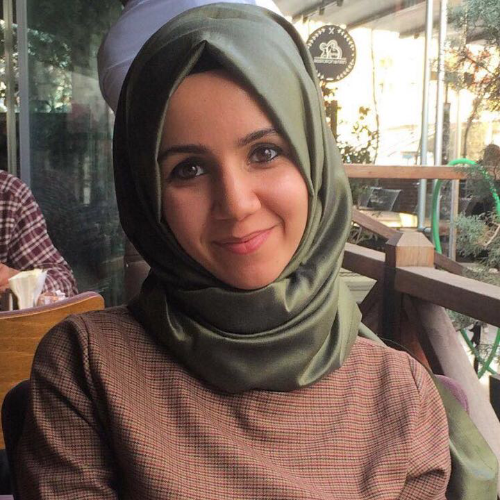 Journalist Aysenur Parıldak was arrested again immediately after being released on Tuesday. (Photo by Arzu Yıldız)