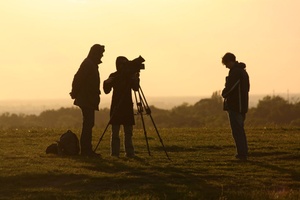 Silhouetted film shoot (Photo by Till Krech/Flickr User)