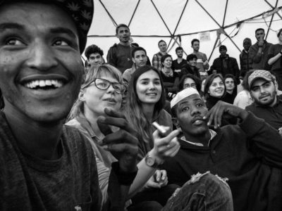 Photographer Annabelle Marcovici takes us inside the theater that popped up next door to France’s first temporary shelter for asylum seekers. (Photo by Annabelle Marcovici/GroundTruth)