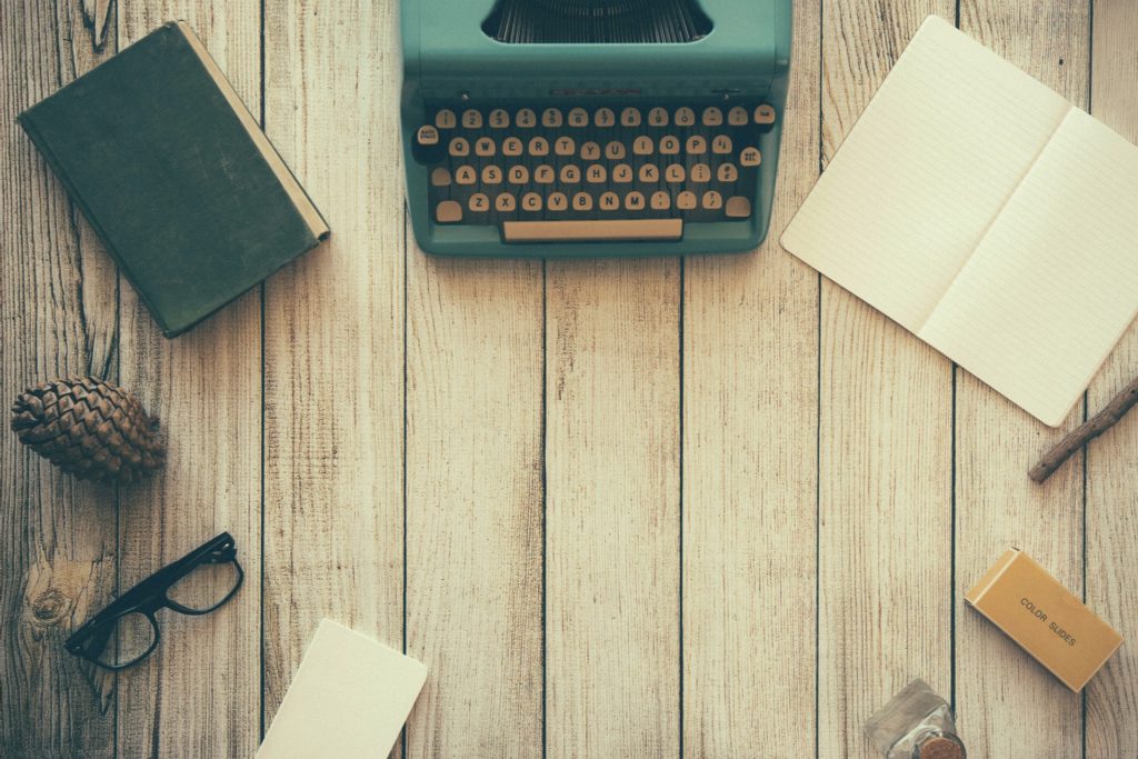 Typewriter (Pixabay)